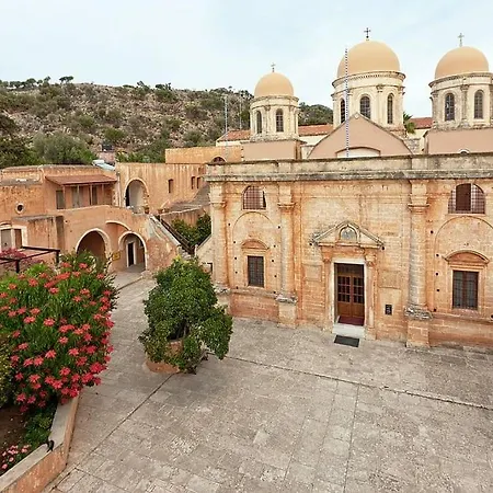 Pazinos/neveli Holiday home