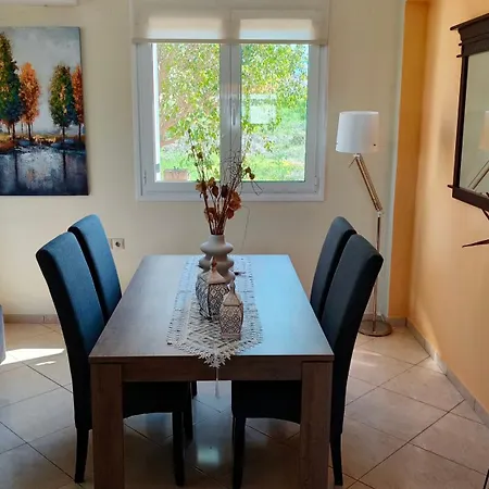 Pazinos/neveli Holiday home